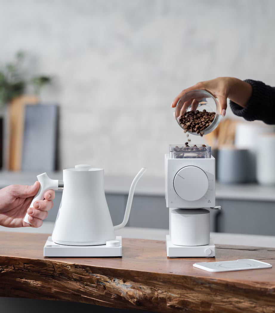 FELLOW STAGG EKG PRO ELECTRIC POURING KETTLE - 0.9 LITRES | MATTE WHITE